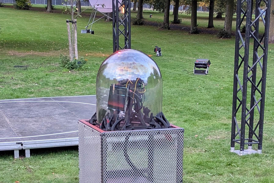 write alt text later